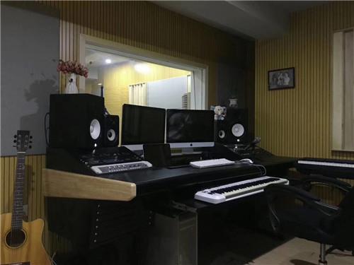 广州录音棚制作团队 专业录音制作的艺术与科技融合