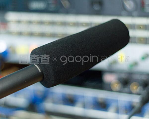 声之匠艺 揭秘录音室音响装置的精密世界